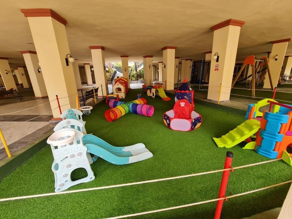 מארבלה Apartamento Romana Playa מראה חיצוני תמונה